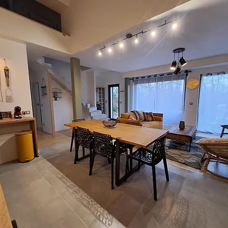 Appartement Domaine Ecoline à Sadirac Extérieur photo